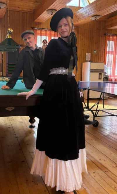 Платье —  мадам,