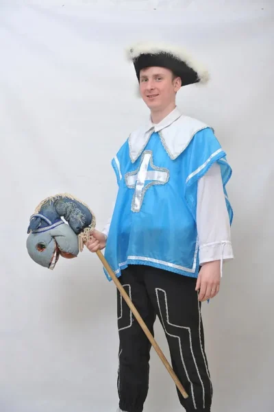 Мушкетер , Накидка .