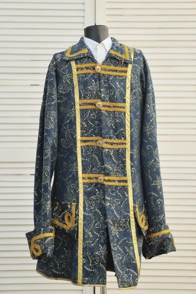 Комзол , фрак.