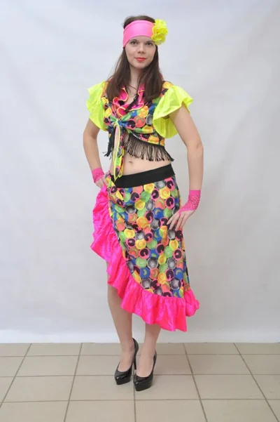 Бразилия, гавайский костюм.