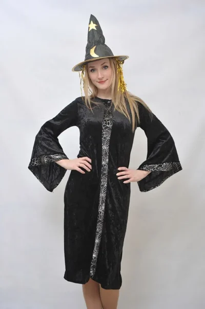 Хэллоуин . Ведьмочка.