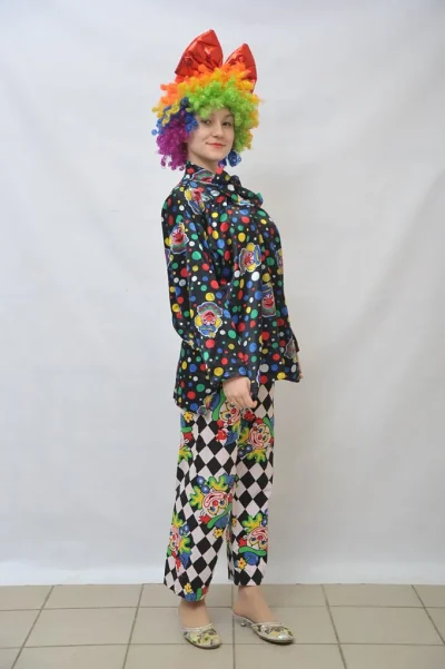 Костюм:  Клоунесса