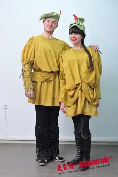 Костюм:  Робин Гуд