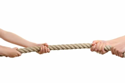 Аттракцион «Перетягивание каната»