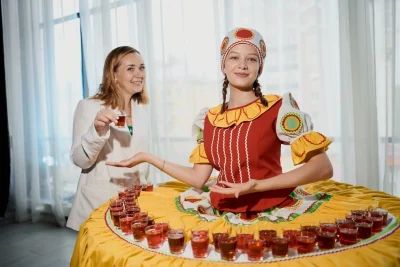 Леди — фуршет