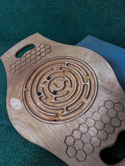 Лабиринт с шариками