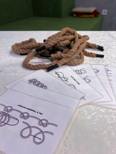 Игра «Вязание морских узлов»