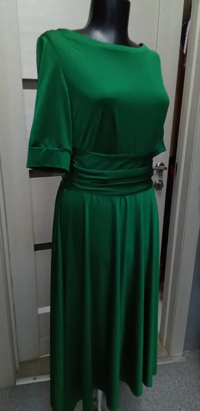 Платье вечернее