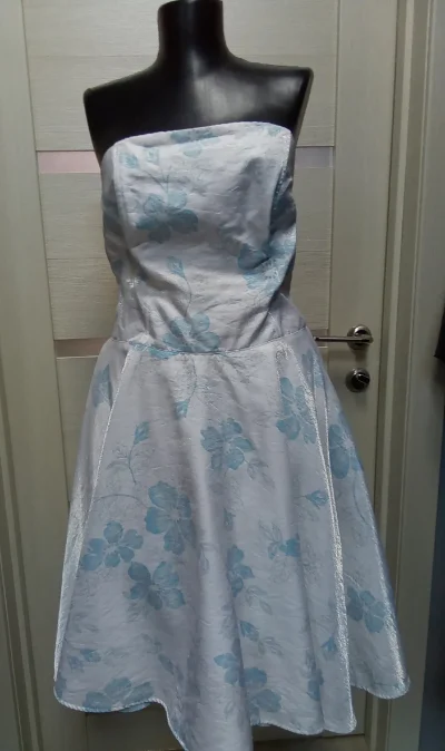 Платье вечернее