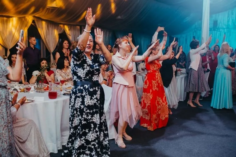 Корпоратив на 23 февраля и 8 марта в кафе