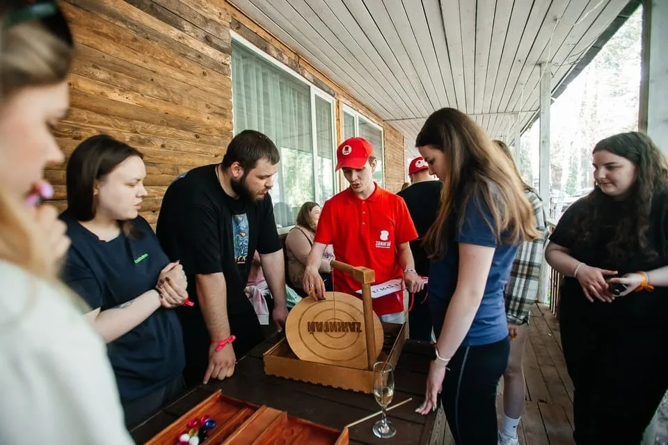 Корпоратив Пионерский лагерь по взрослому